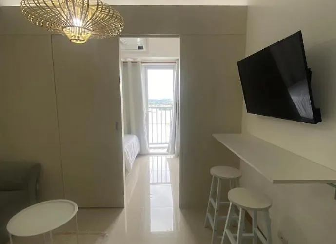 1br Unit In South Pinas With Wifi & Netflix * Manila